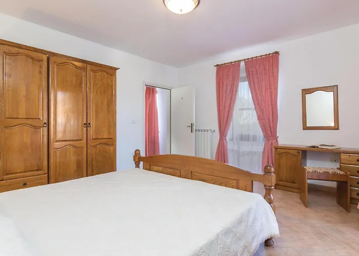 펜션 Awesome In 로비니